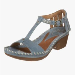 Women's ARIAT Women's Shalimar Sandal,Sky,11